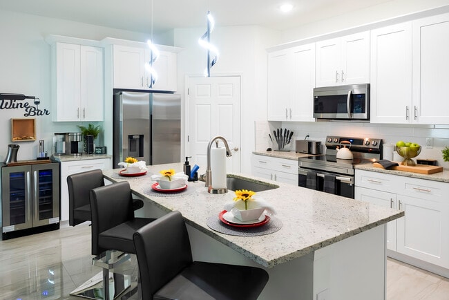 Photo - 113 Murphy St