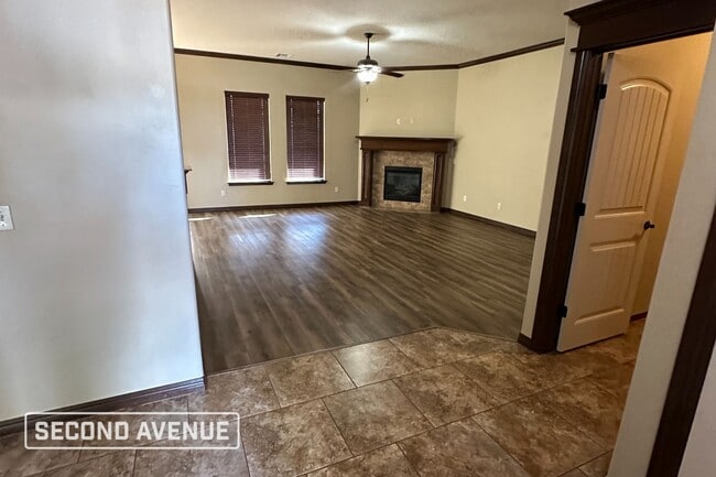 Photo - 1204 SummerHill Dr