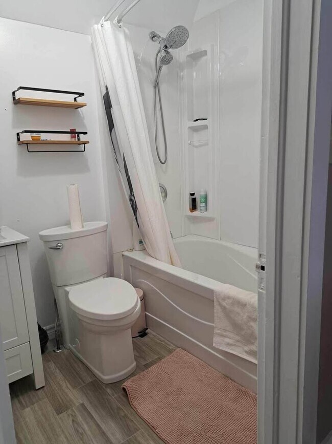 Photo - 207 Kathleen Ave Unité Room 3