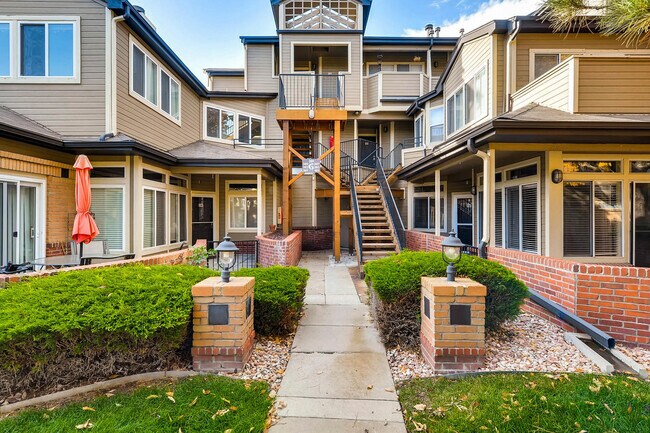 Exterior front - 6001 S Yosemite St Condo Unit G-205
