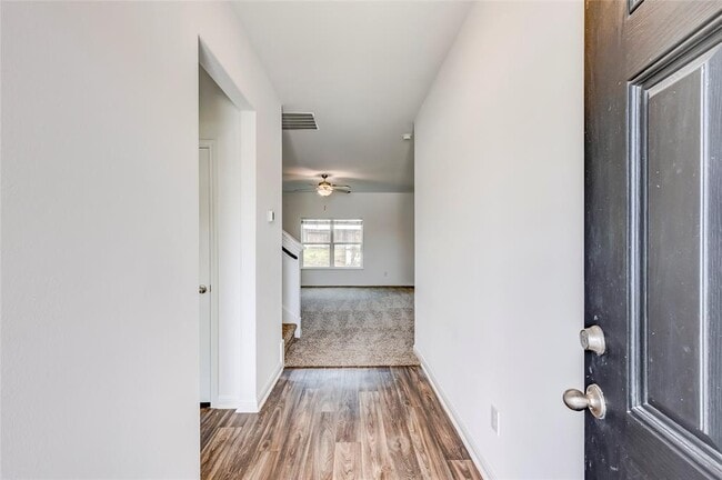 Photo - 117 Fairfax Ln