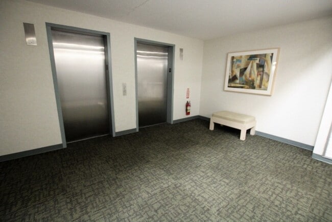 Photo - 1731 Beacon St Unit 1213