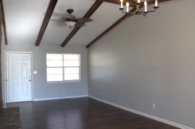 Photo - 3202 Gayhart Dr NW