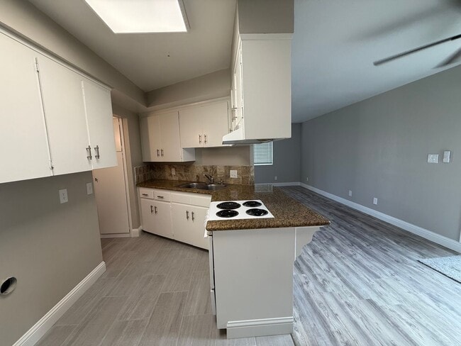 Photo - 2 Bedroom 1 Bath for rent!