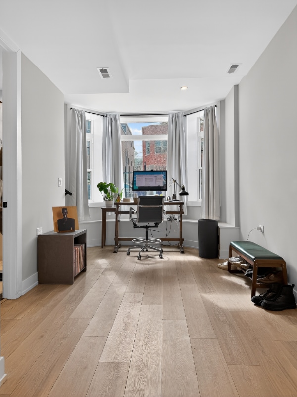 Photo - 2818 W Fletcher St Unidad B