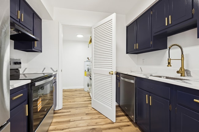 Photo - 1561 Malibu Pl