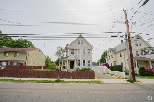 Building Photo - 134 Gorham Ave Unit 1 Rental