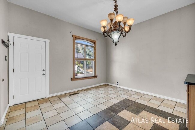 Photo - 853 Emeril Ave