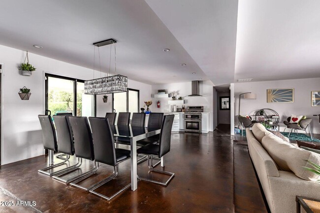 Photo - 5002 N 38th Pl