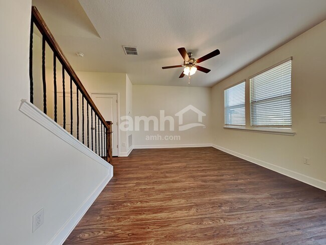 Photo - 1215 Tan Tara Trail