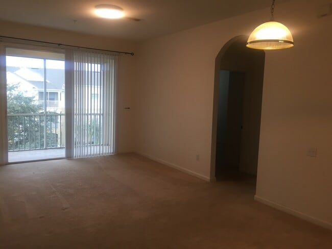 Photo - 2307SPD(100) Unidad 301