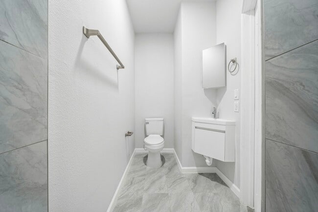 Photo - 2805 Church St Unit A