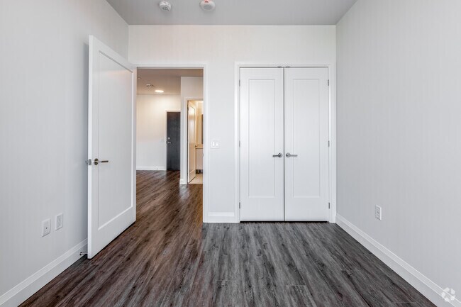 1BR + Den, 1BA - 561SF - Bedroom - Bloom