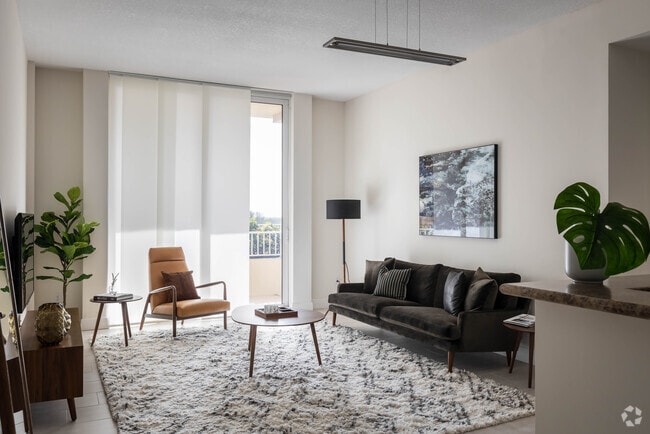 Photo - Green House Dadeland