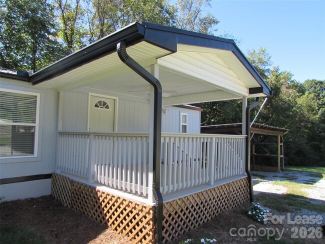 Photo - 182 Dry Dock Loop