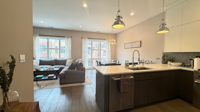 Photo - 2930 N Lincoln Ave Unidad 2