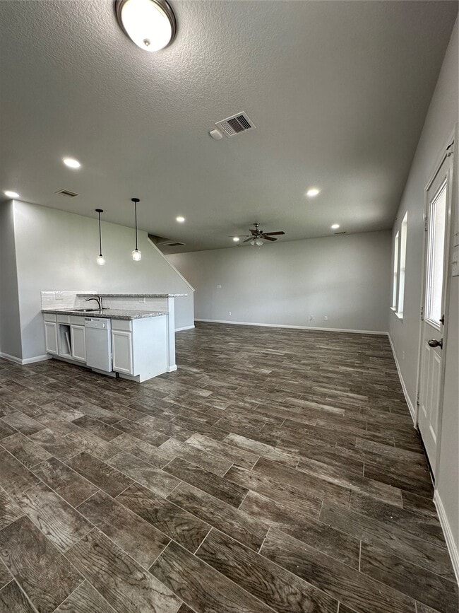 Photo - 5819 Golden Cove Rd