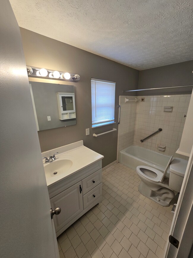 Building Photo - 4216 N Church Way Rental