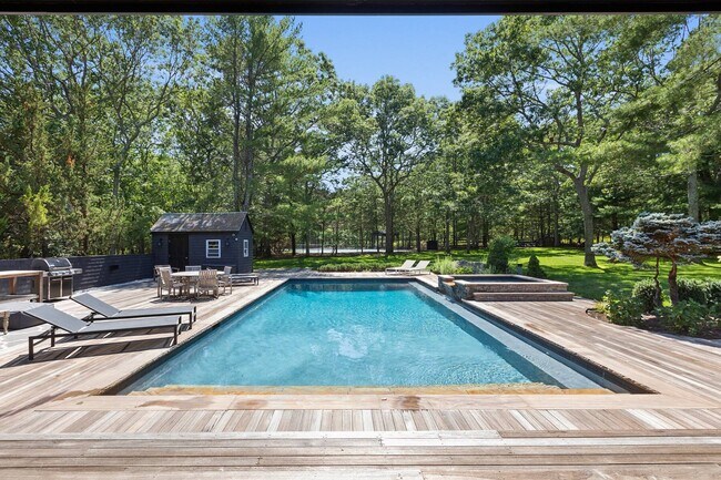 Photo - 110 Merchants Path