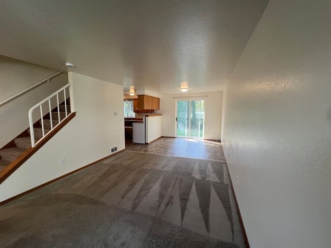 Photo - 5612 Seahurst Ave Unit B