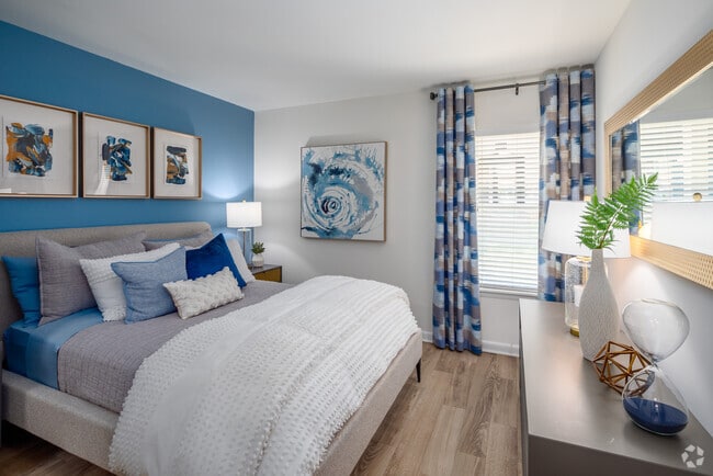 1BR, 1BA - Broadway - 700SF - Dormitorio - Vetra West End