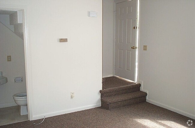 Building Photo - 902 Verdant Dr Unit 902-A Rental