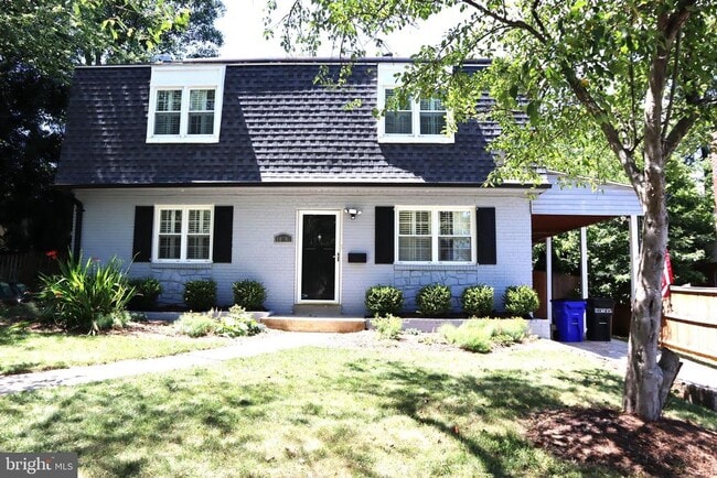 Photo - 10202 Greenfield St House