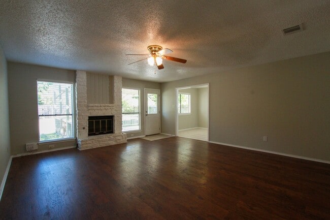Photo - Updated 4 Bedroom • 2.5 Bath • West Round Rock • Downstairs Primary Suite • Two Living Areas • La...