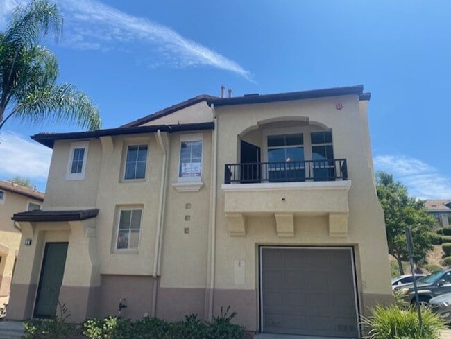 Building Photo - Mango Unit F