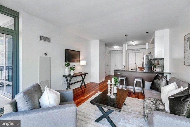 Photo - 2101 Market St Unit 2408