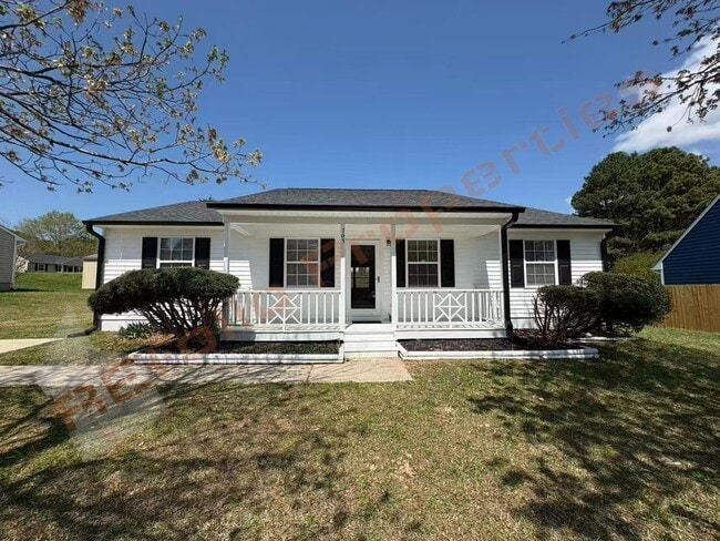 Building Photo - 703 Larchwood Dr