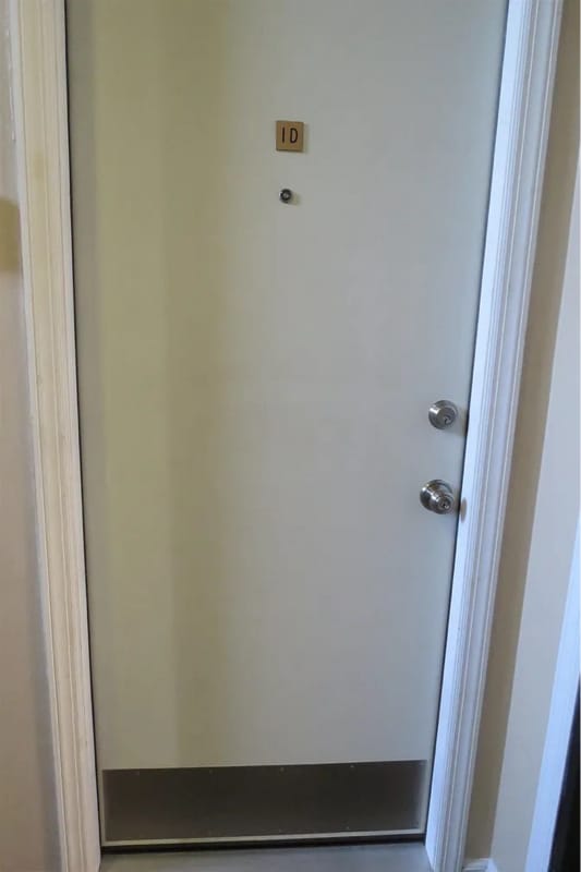 Building Photo - 533 Monroe St Rental