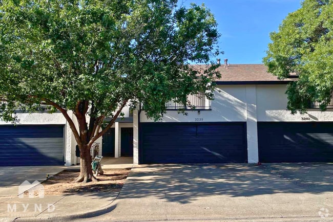 Building Photo - 3258 63rd St Rental