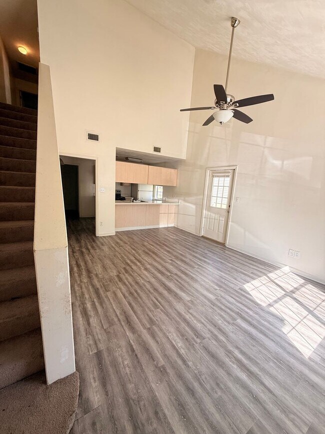 Building Photo - 2285 Hartsfield Rd Unit #2