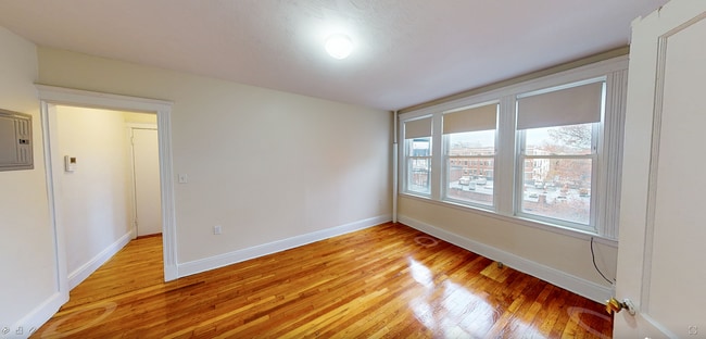 Building Photo - 1634 Commonwealth Ave Unit 14