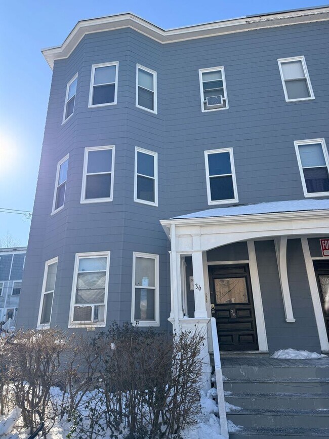 Building Photo - 36cob Unit 2