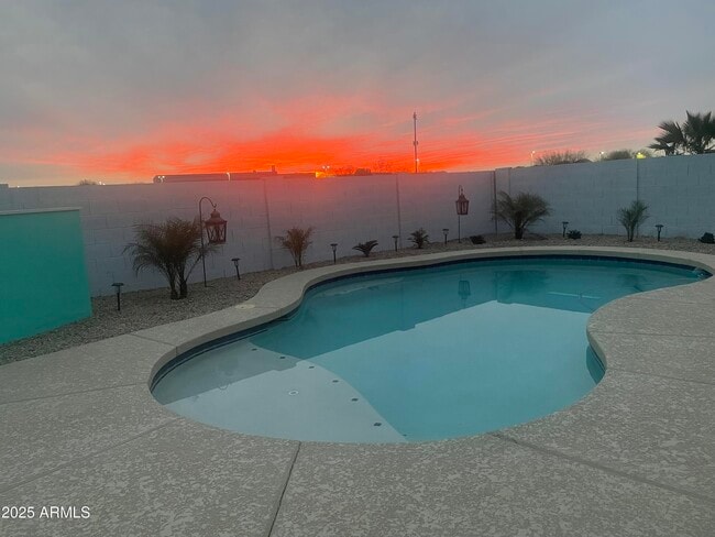 Photo - 28580 N Dolomite Ln