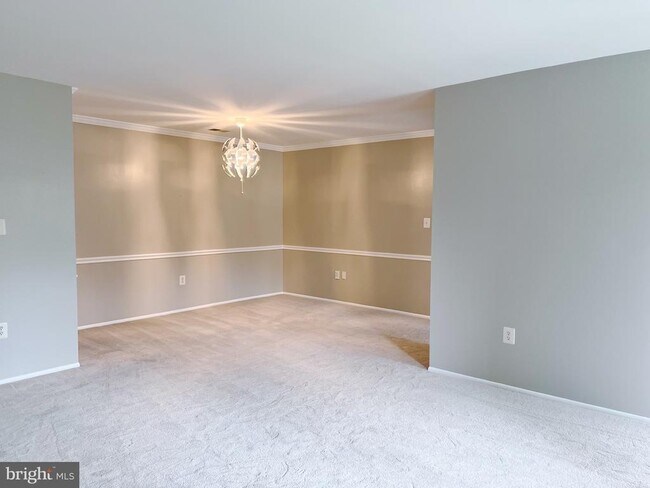 Photo - 8141 Needwood Rd Unit 102