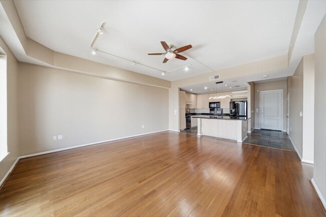 Building Photo - 3505 Sage Rd Unit 1003