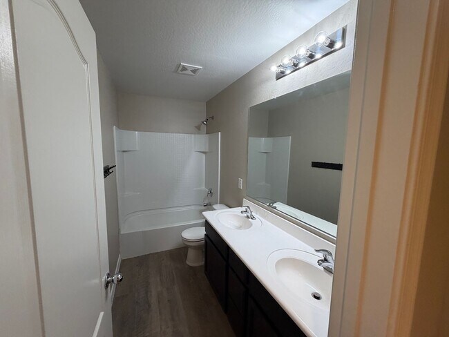 Photo - 37581 W Merced St