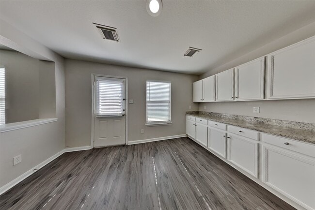 Photo - 17039 Kemble Creek Dr