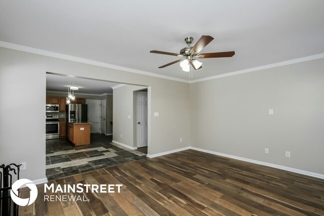 Photo - 756 Georgie St