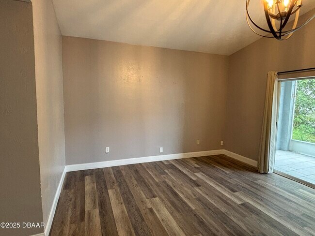 Photo - 5426 Landis Ave