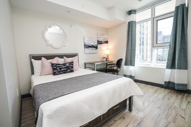 Photo - 239 Albert St