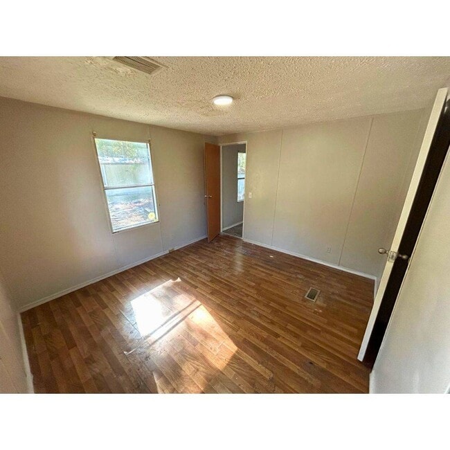 Photo - 2395 Parrott Dr