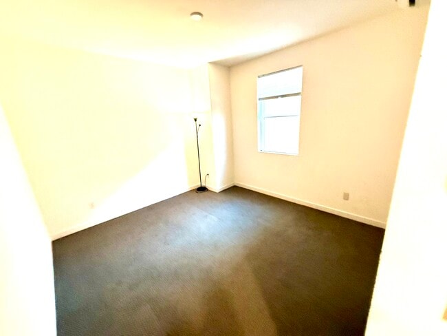 Photo - 6050 Dublin Blvd