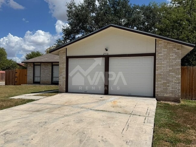 2910 Lake Briar