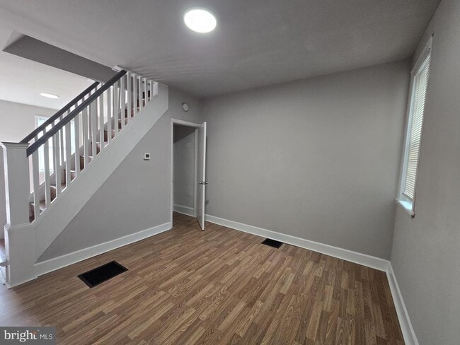 Photo - 6138 N Lambert St