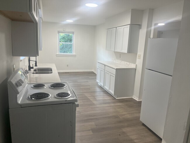 Photo - 2319 N Parker Ave