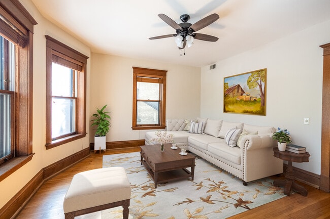 Building Photo - St. Anthony Flats